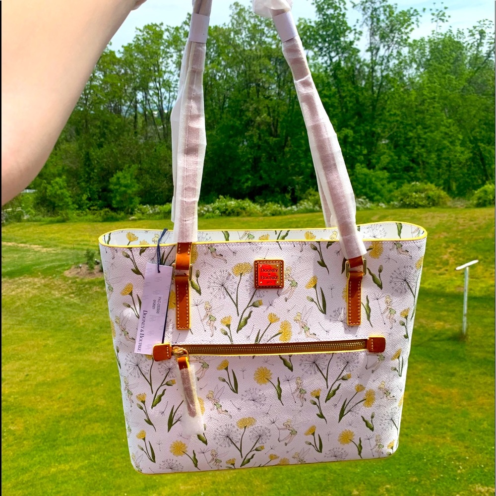 Disney Dooney & Burke TinkerBell Tote 2021